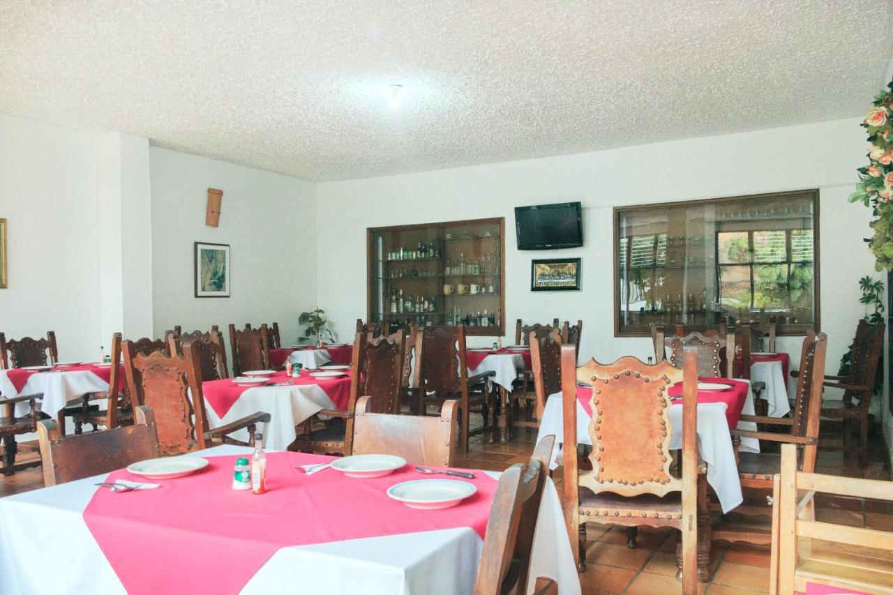 Hotel Colonial Plaza Букараманґа Екстер'єр фото